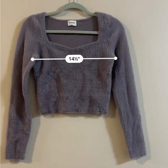 Aritzia Sunday Best Fuzzy Square Neck Cropped Sweater Size Medium - Picture 9 of 11